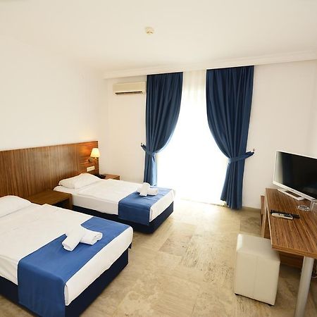 Club Blue White All Inclusive Turgutreis Exterior photo