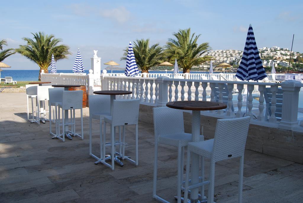 Club Blue White All Inclusive Turgutreis Exterior photo