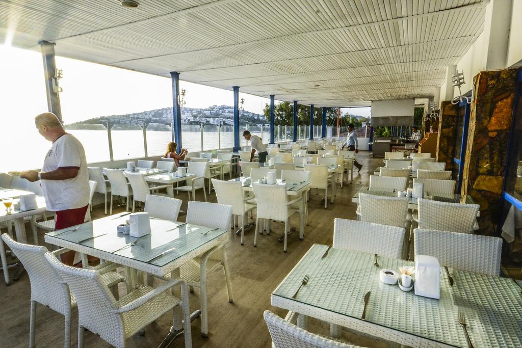 Club Blue White All Inclusive Turgutreis Exterior photo